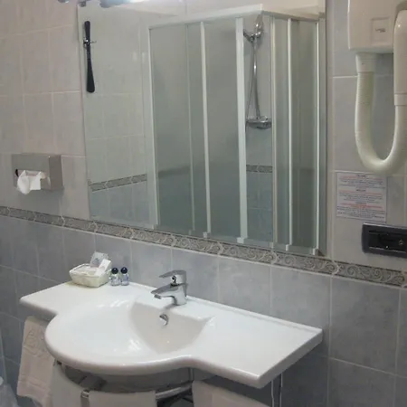 Levante Hotel