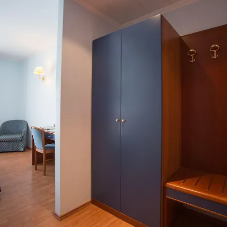 Levante 4*