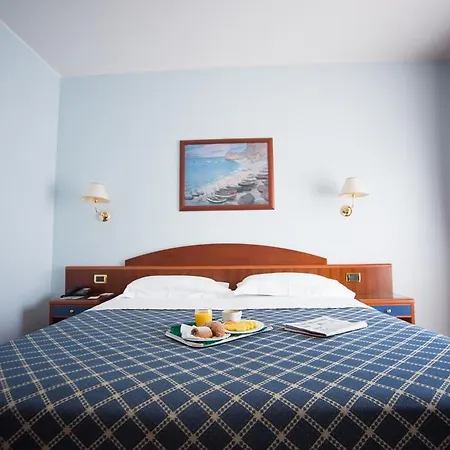 Levante 4*
