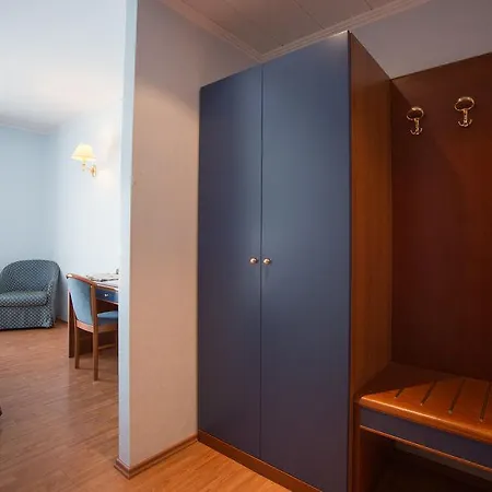 Levante 4*