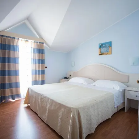 Levante Hotel 4*